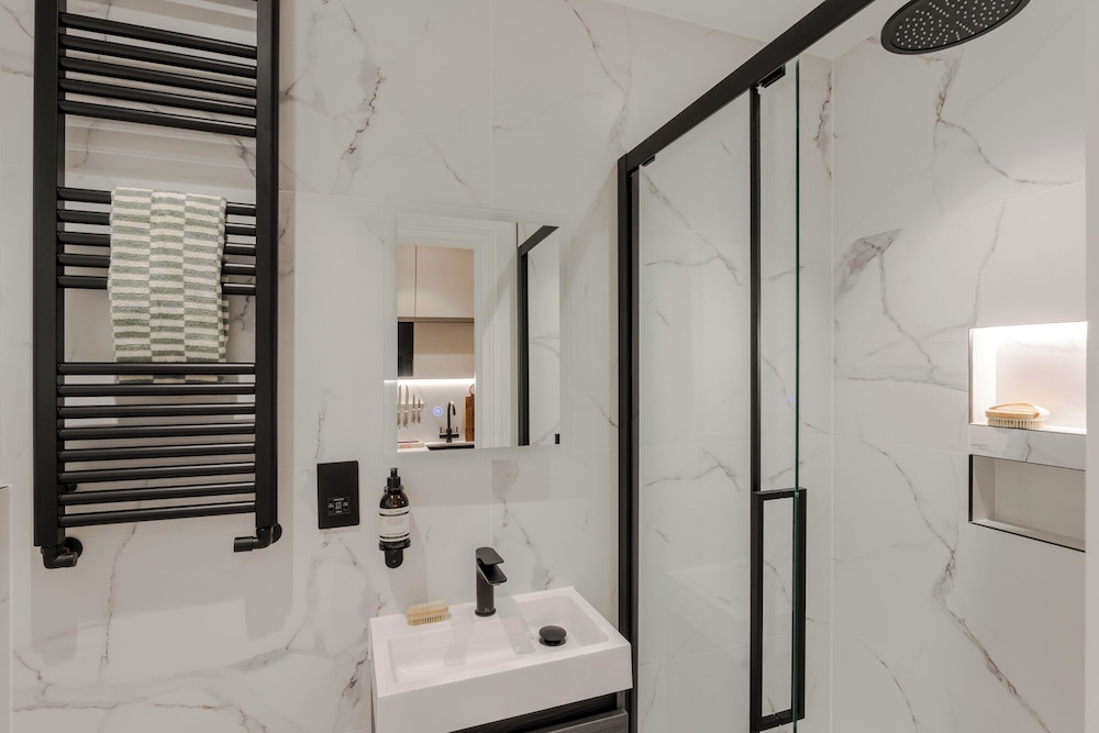 Your Apartment - Kensington