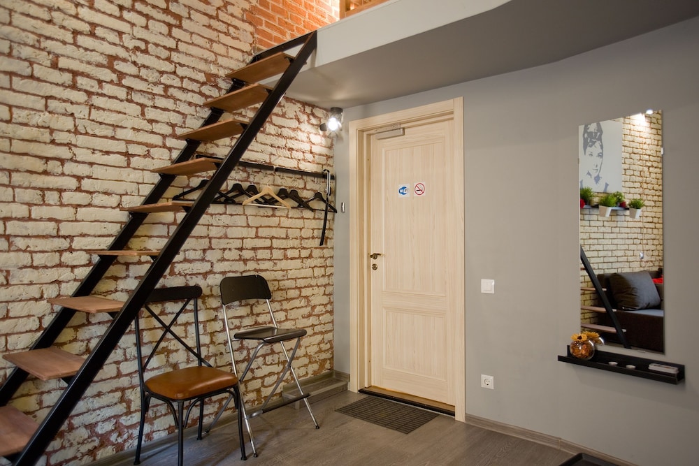 Apartment at the Red Bridge