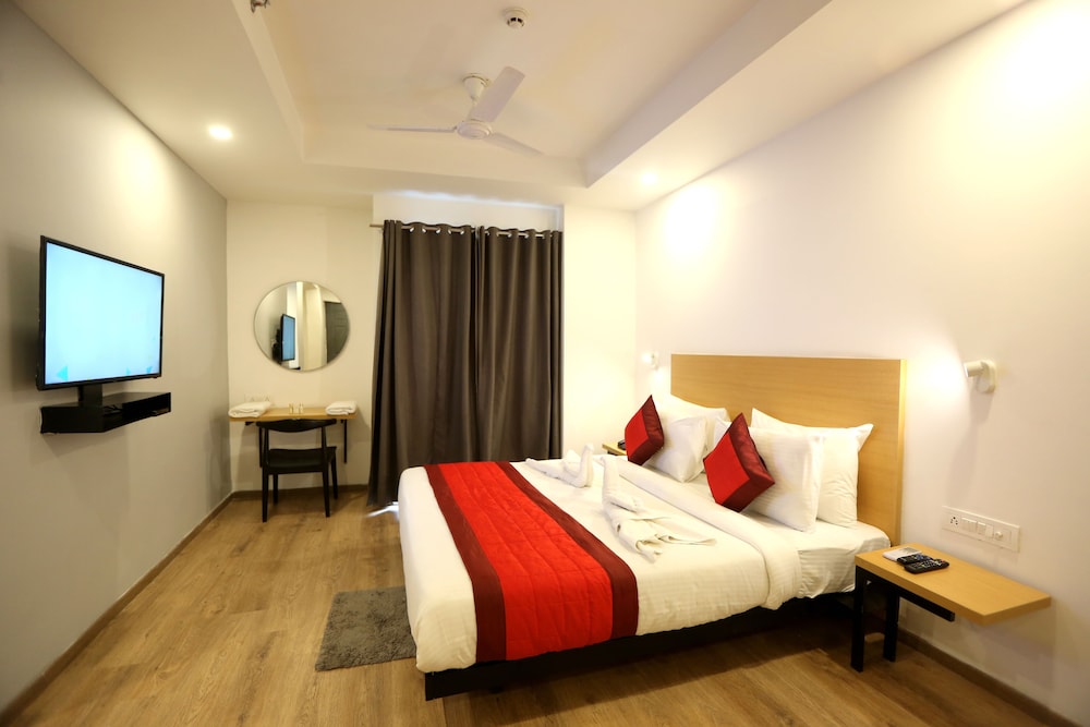 Hotel Roseman view 2