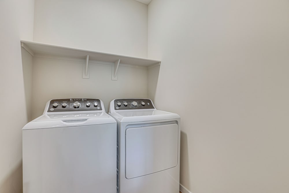 Community Pool & Hiking Trails: Deer Valley Condo