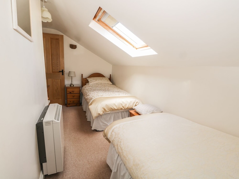 Penrith Vacations - Dairy Cottage - Property Image 2