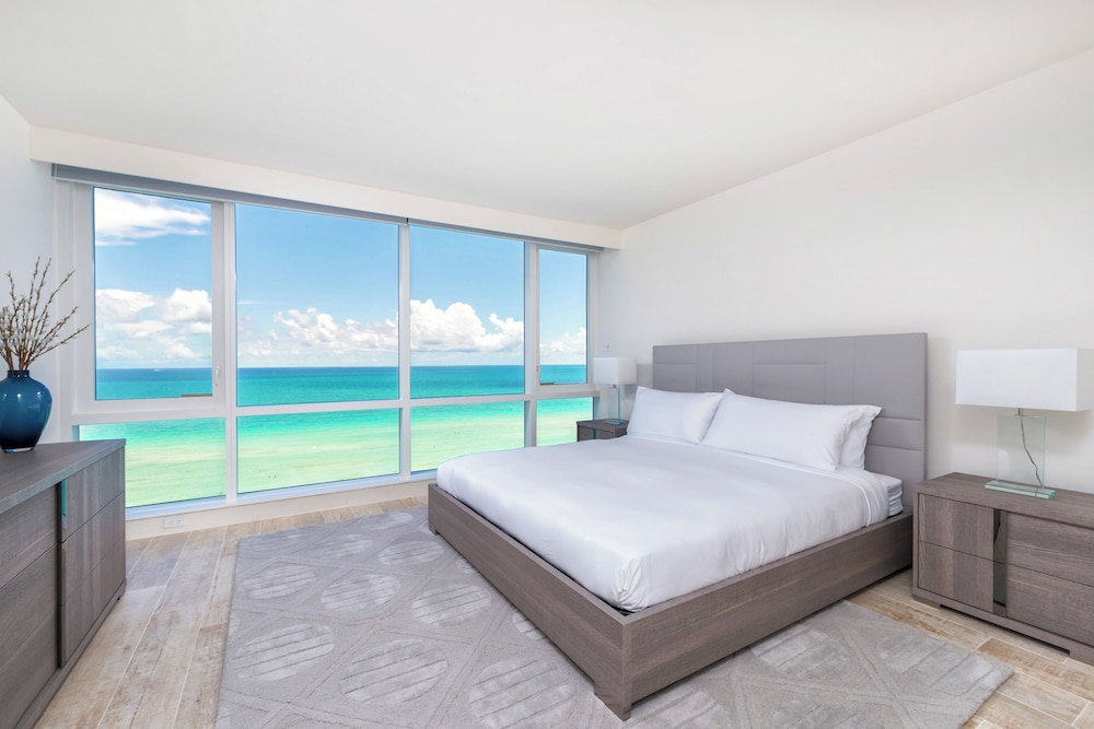 Luxury Vacation Rentals at 1 Hotel & Homes by LRMB