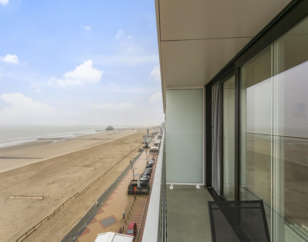 Apartment in Blankenberge With Sea Views