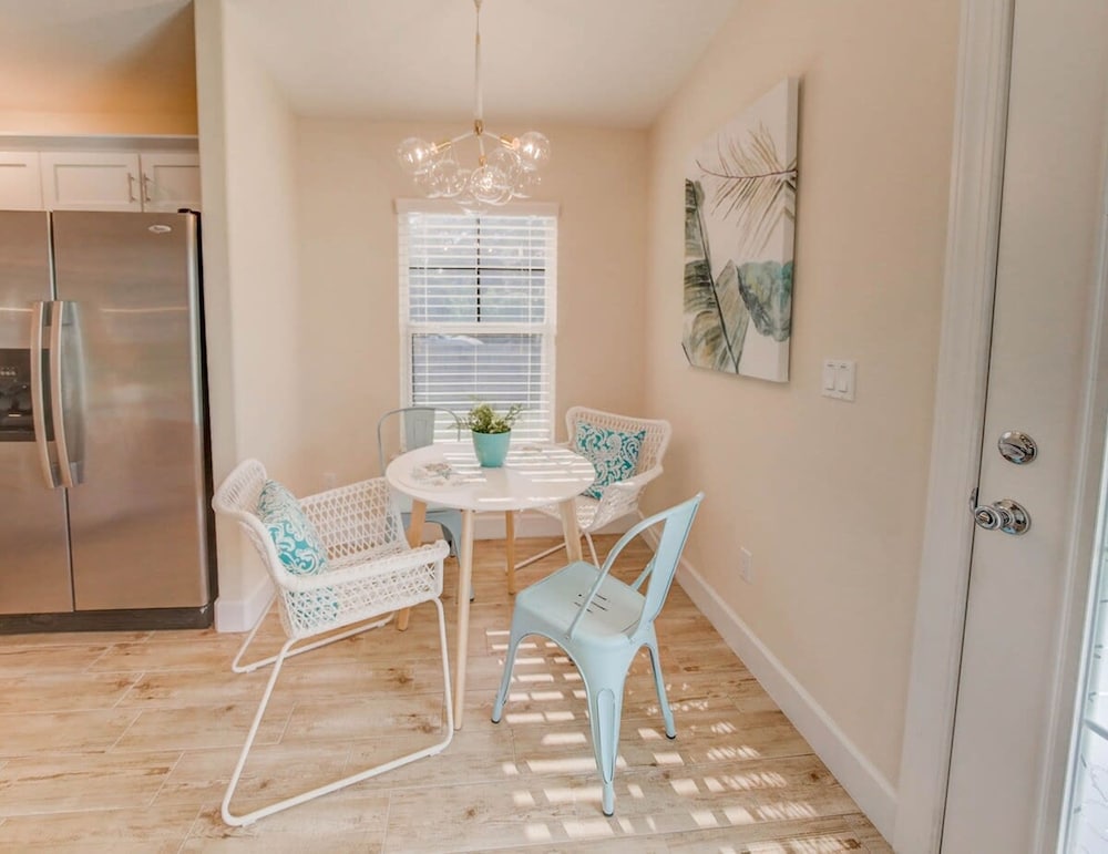 Beach Home w Heated Pool Free Golf Cart