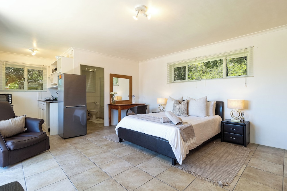 Room in Guest Room - Garden Cottage, Houtbay, Cape Town, South Africa