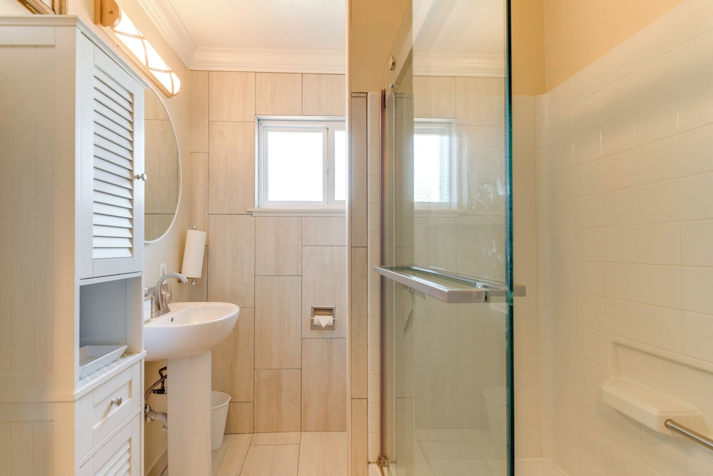 Easy SF Bay Access: Updated San Pablo Duplex