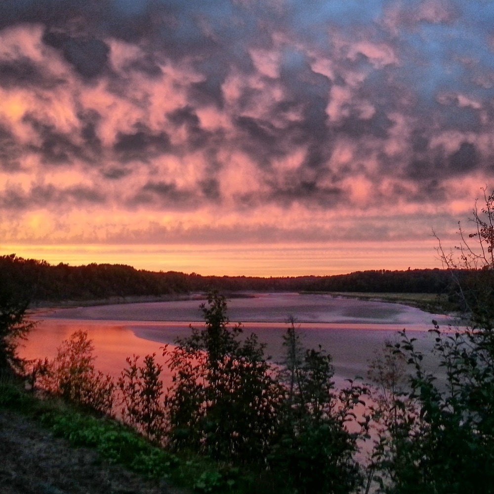 Tidal Bore Rafting Resort