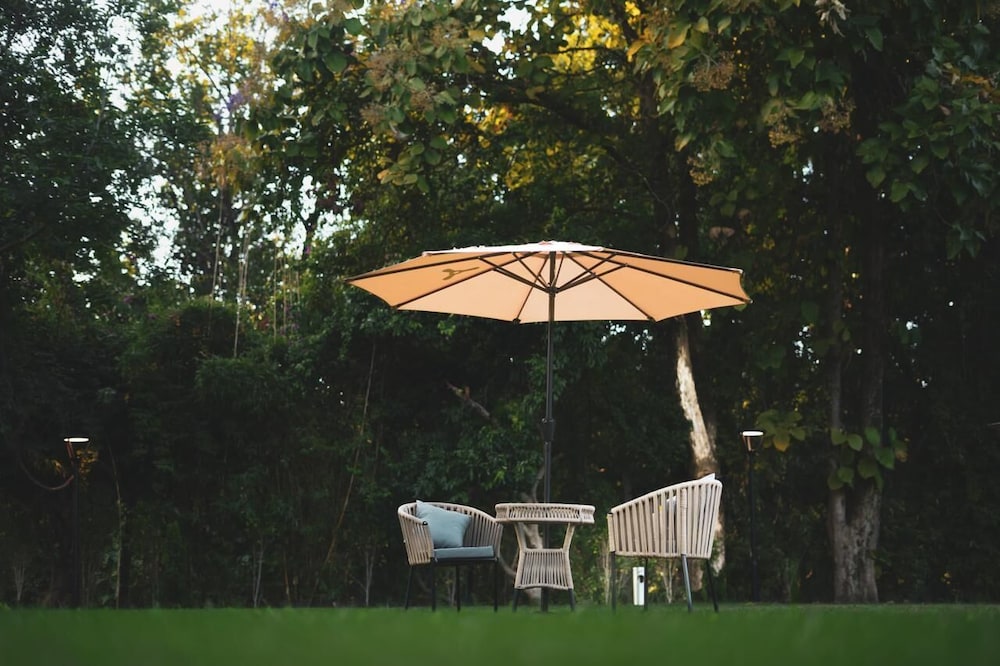 3 Acres Resort