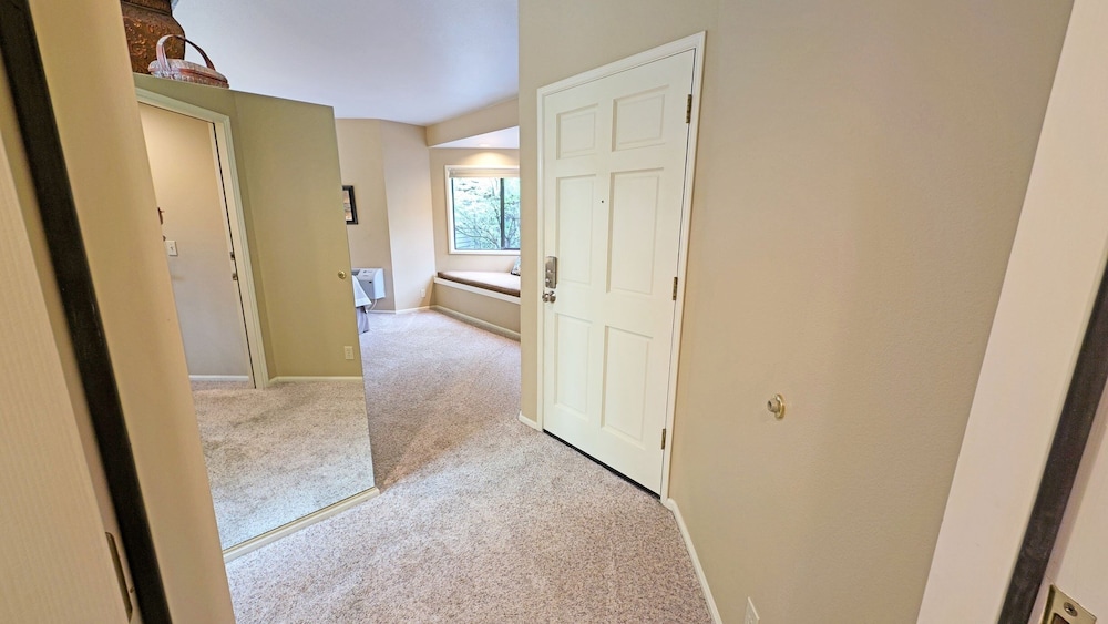 Mt Bachelor Village 332 B 1 Bedroom Condo