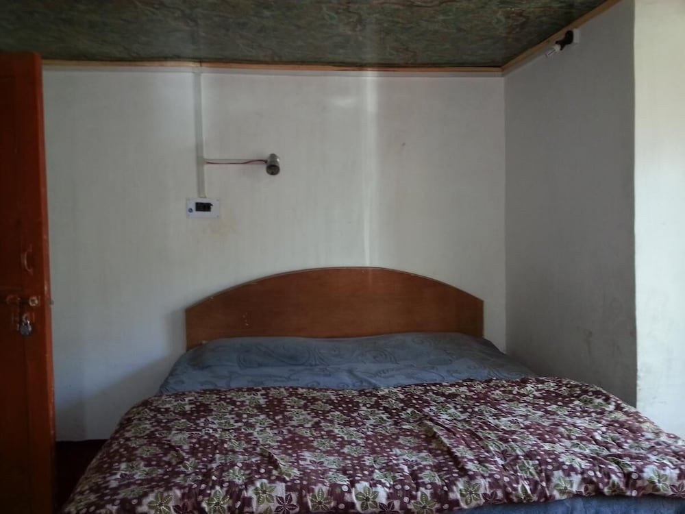 Rising Moon Guest House view 4