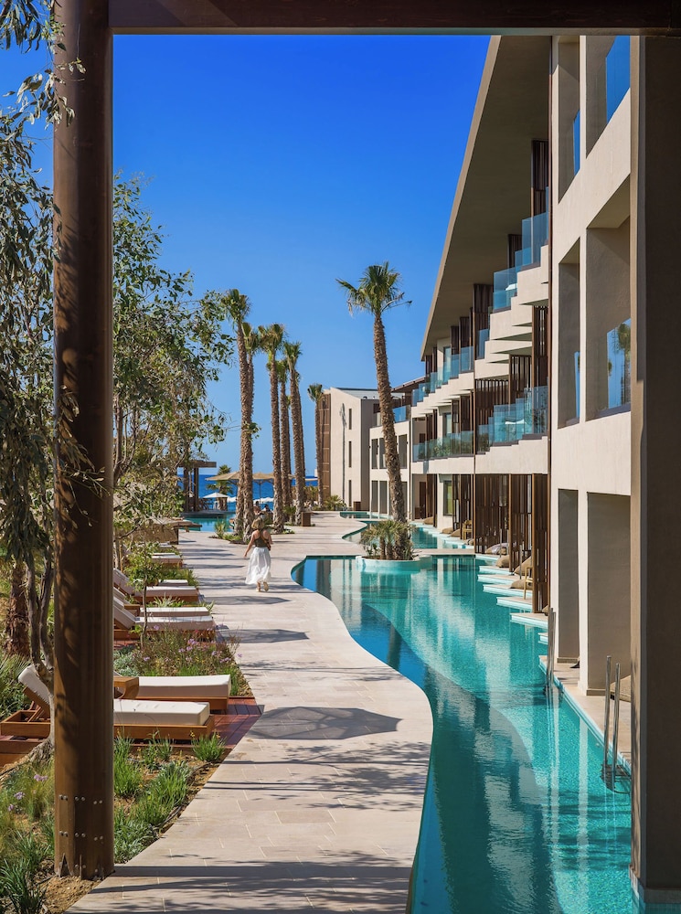 Nalu Resort & Spa