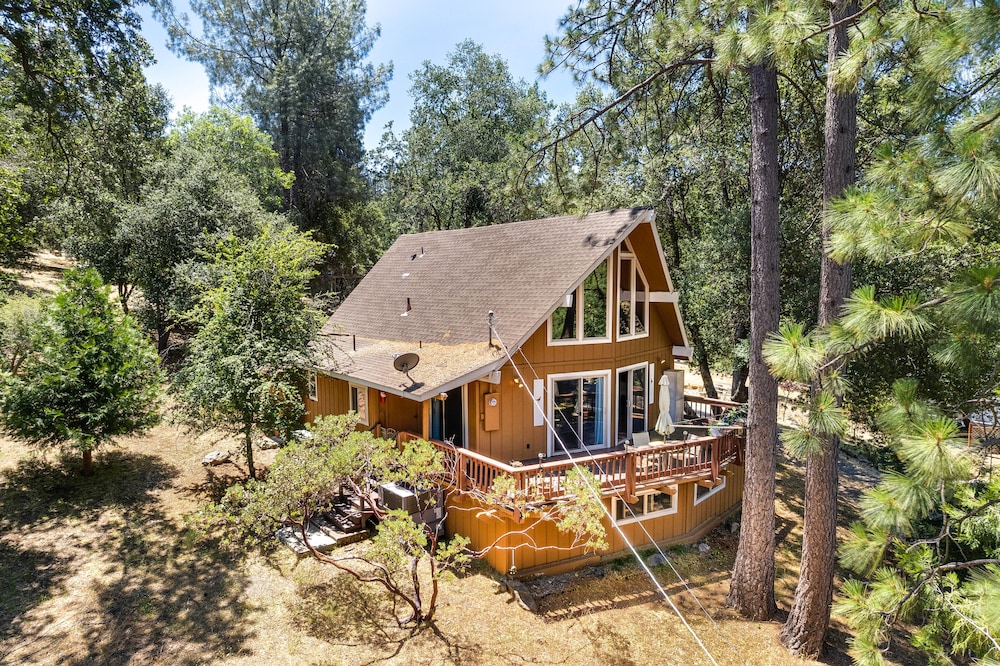 Groveland Vacation Rental ~ 26 Miles to Yosemite! view 3