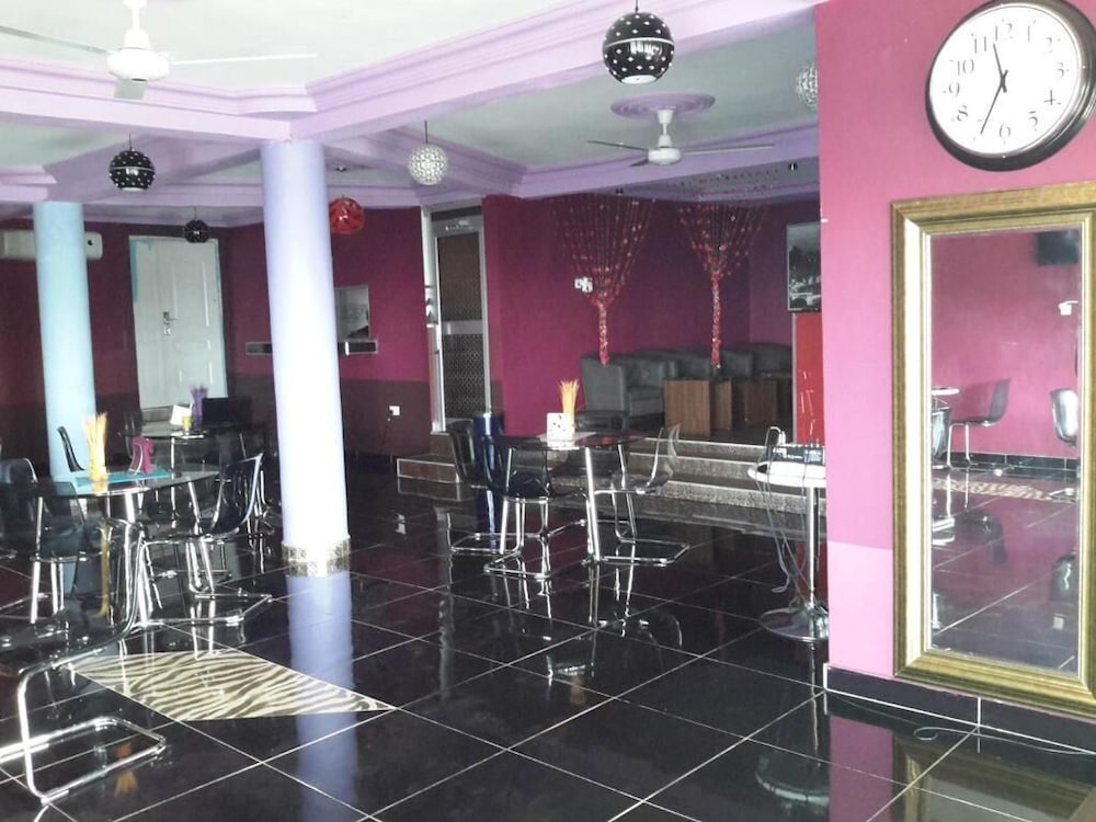 GQ Luxury Hills Hotel- Akropong Akwapim