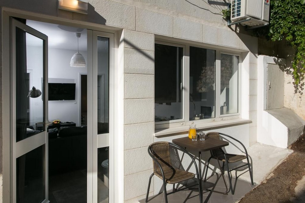 Apartment Avangarde