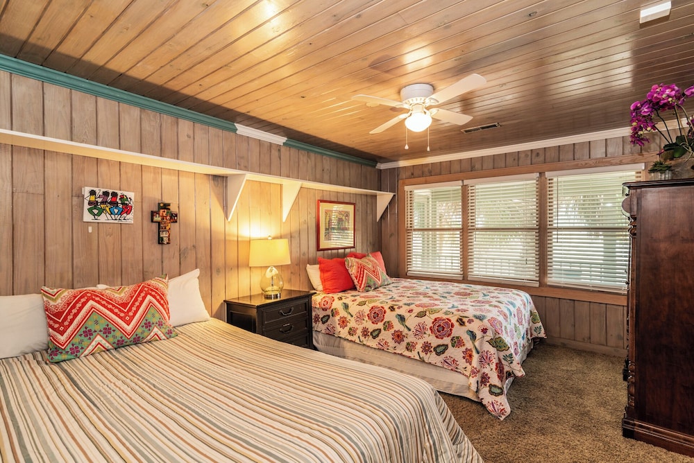 Lachicotte Vacation Rentals