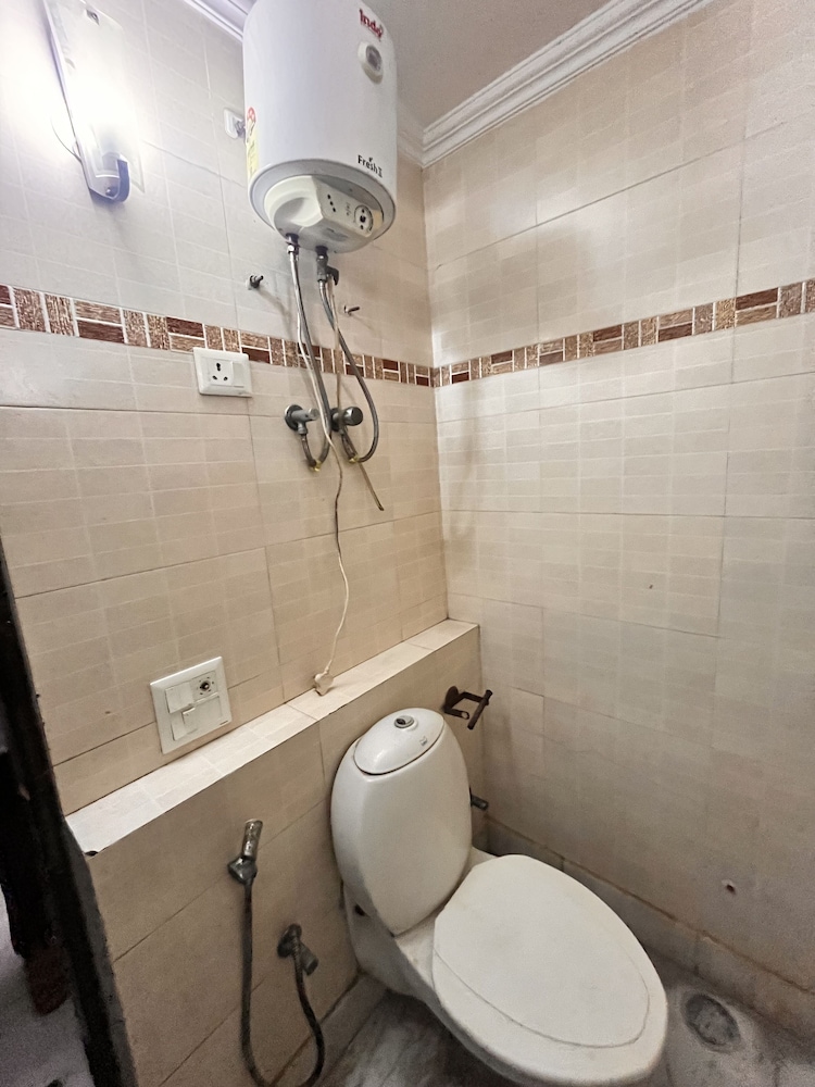 Faridabad Vacations - HOTEL GRAND HIGHWAY - Property Image 8
