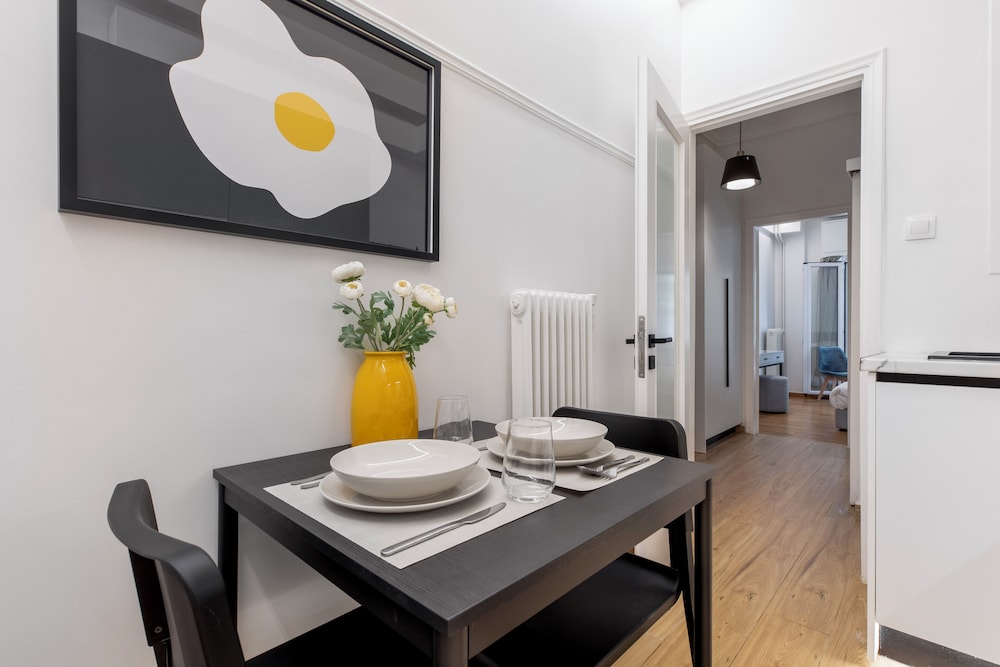Viora Stunning Deluxe Studio in Athens