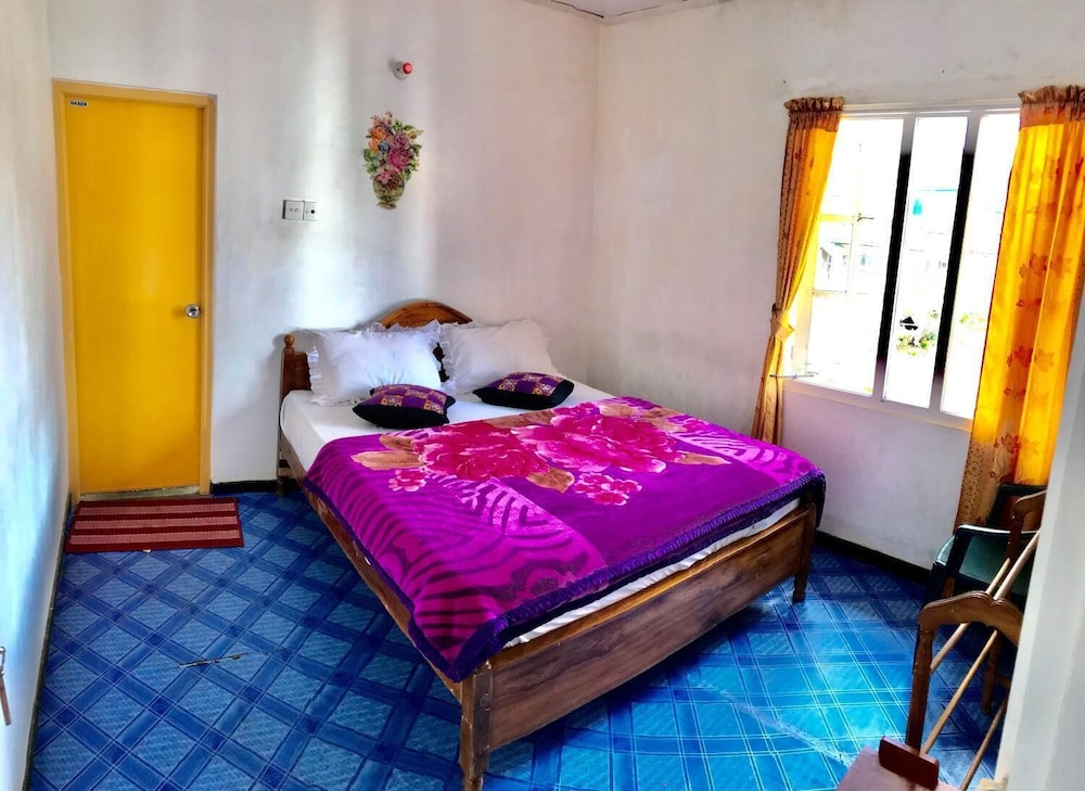 Nuwara Eliya Redrock Guest