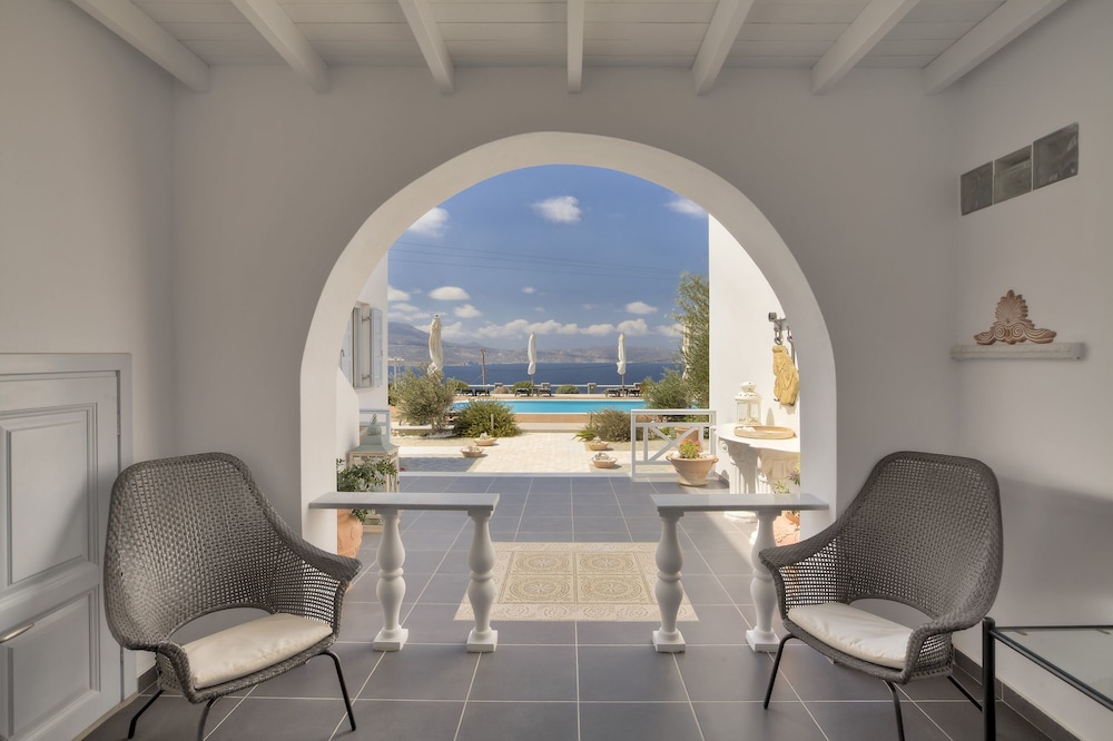 Miland Suites