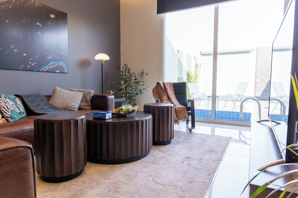 Portal Chalets With Private Pool - Narjs