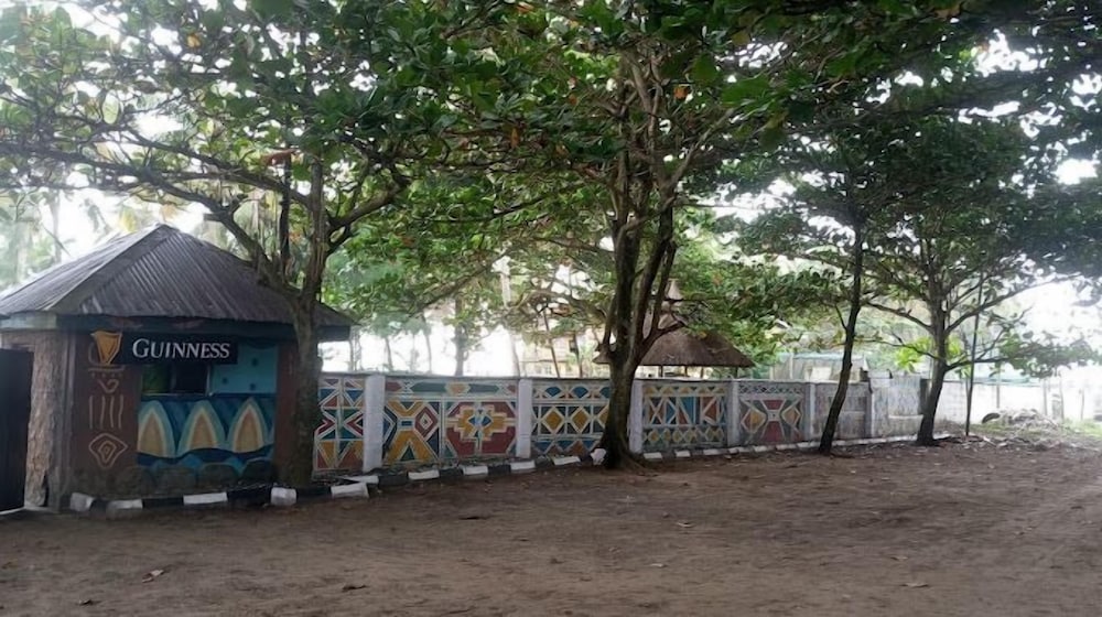 Chakaville Beach Resort