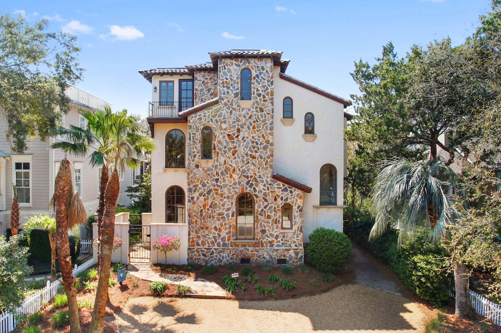 4211 Eleventh Street by Hodnett Cooper view 4
