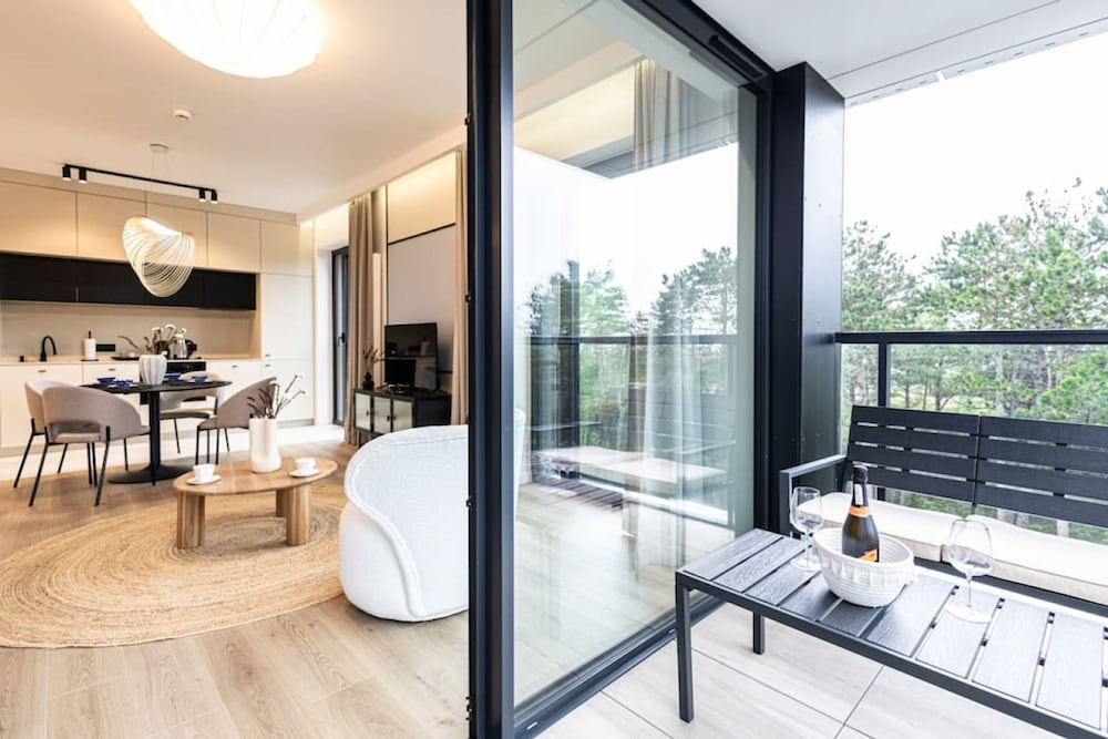 Sunrise Nowoczesny Apartament Widok na las i Morze