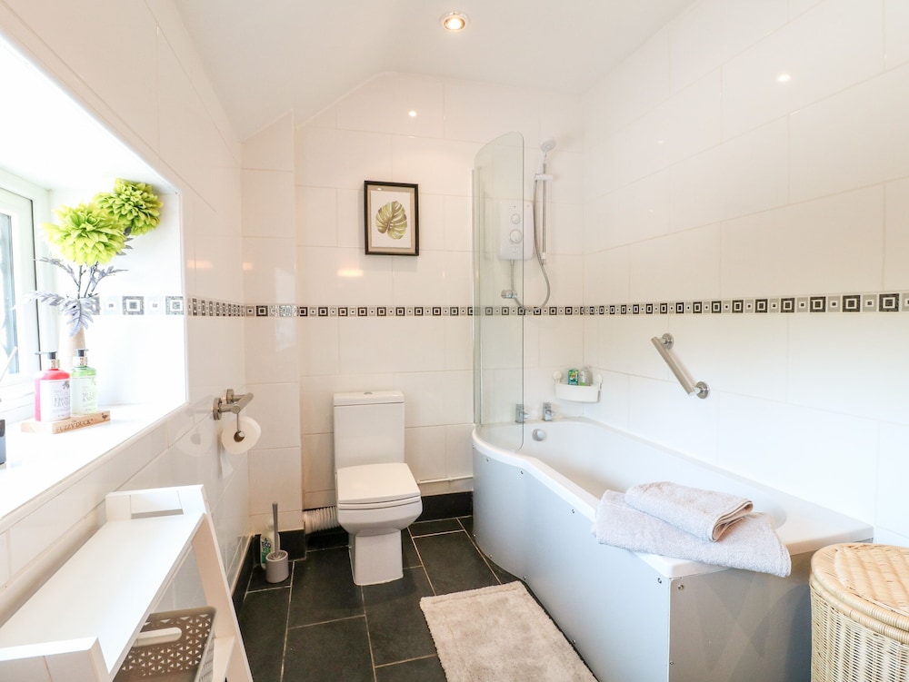 Elm Tree Cottage