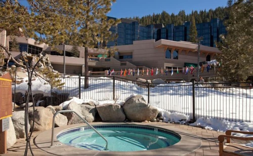 Lake Tahoe Vacations - Resort at Squaw Creek Penthouse 808 - Property Image 11