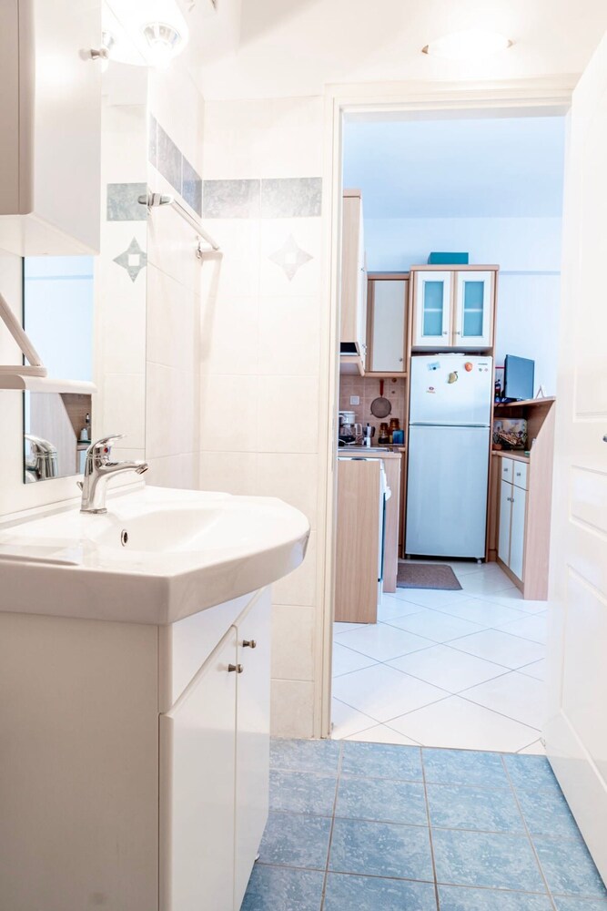 Comfy Beach Flat 10min to the City Center