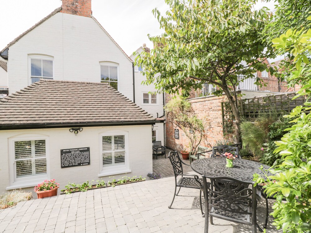 Cuckoo Cottage