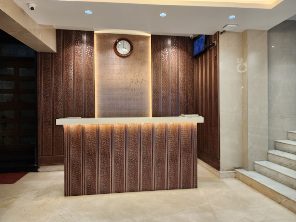 Hotel Pushpak International