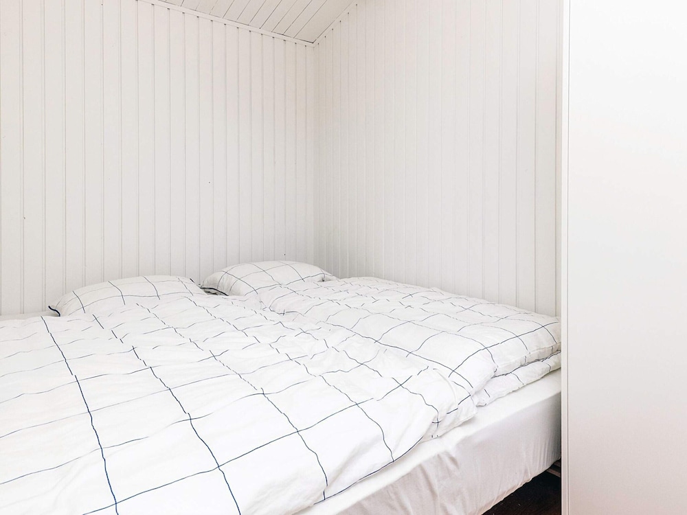 6 Person Holiday Home in Gedser