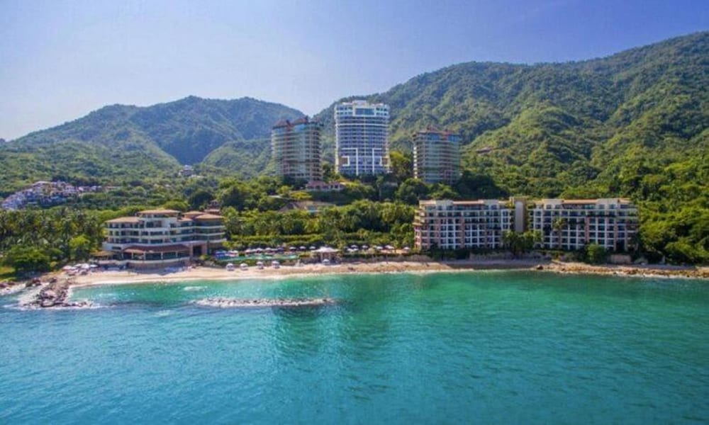 3BD Garza Blanca Puerto Vallarta Luxury Resort