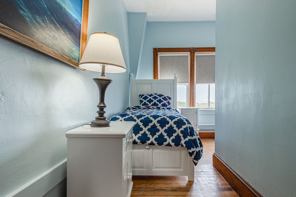 Narragansett Inn