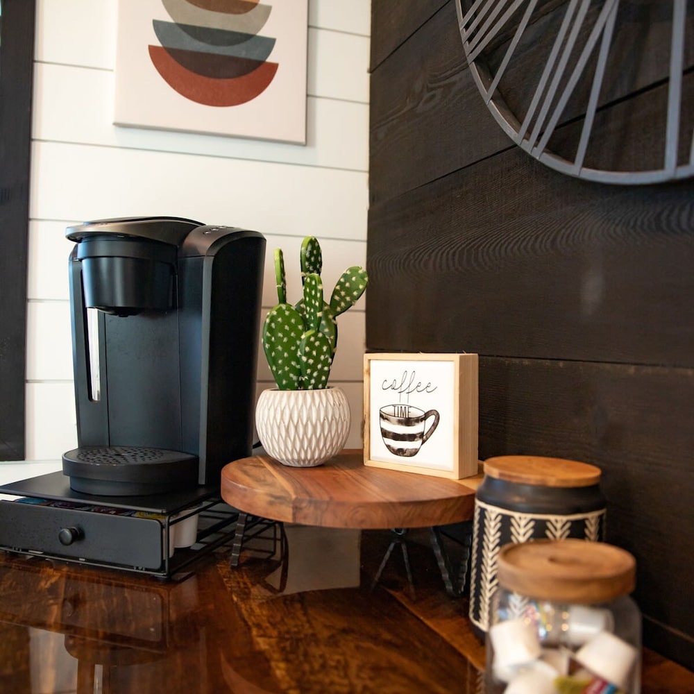 New Moonlight Ridge-shipping Container Home