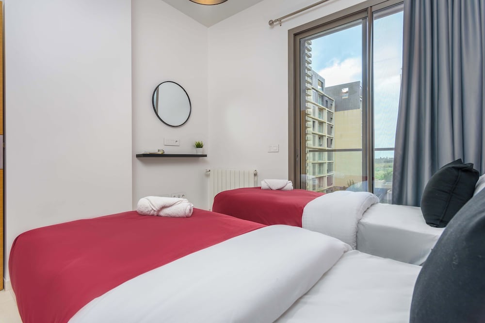 Viva 3-BR Apt in Waterfront Dbayeh