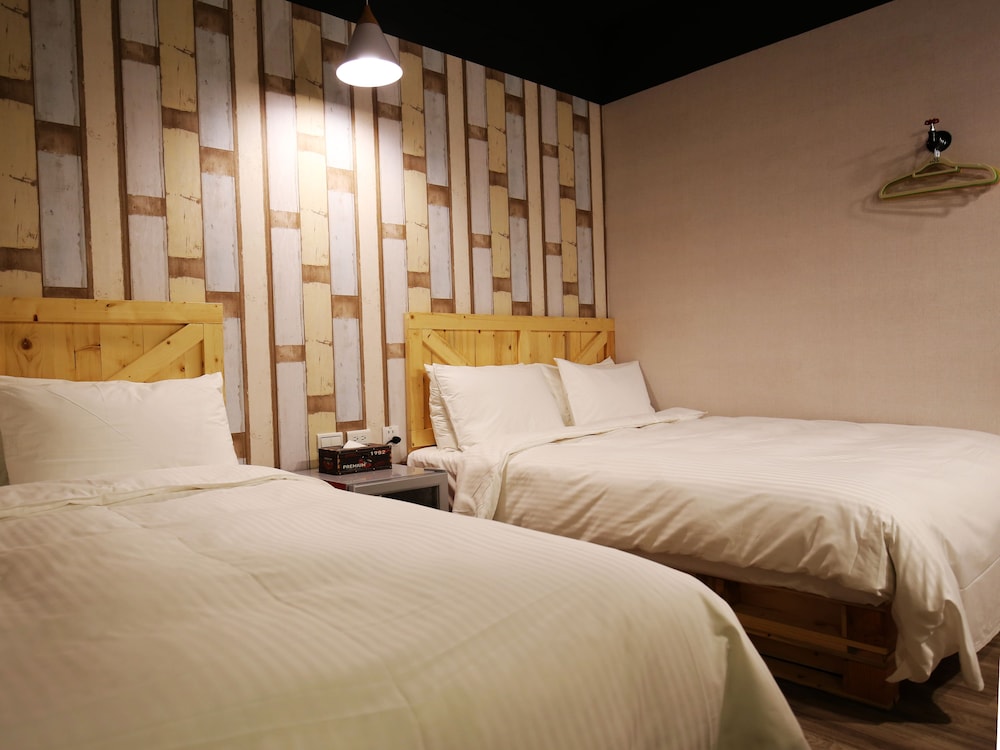 Nys Loft Hotel - Hostel