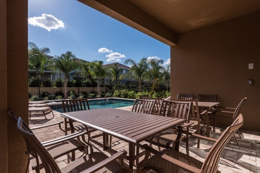 Je63369 - The Encore Club Resort - 8 Bed 7 Baths Resort Home - Image 1