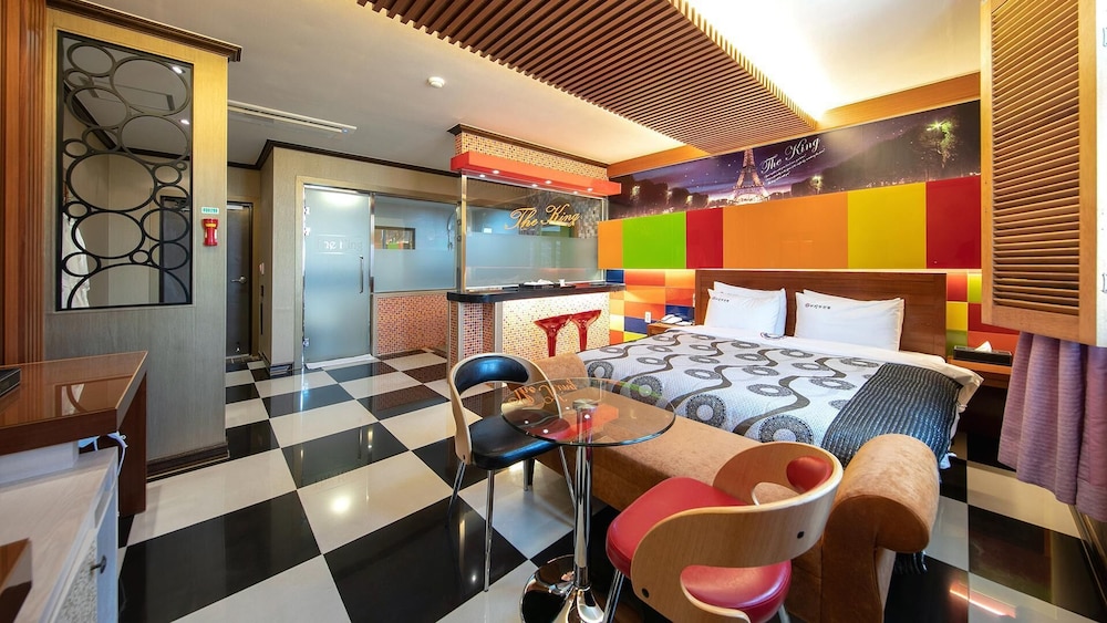 hotel room