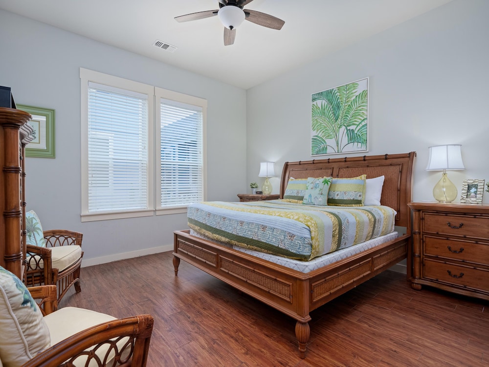Boardwalk Breeze view 4