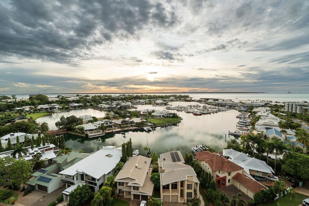 Harbour Haven Penthouse Marina View Balcony BBQ