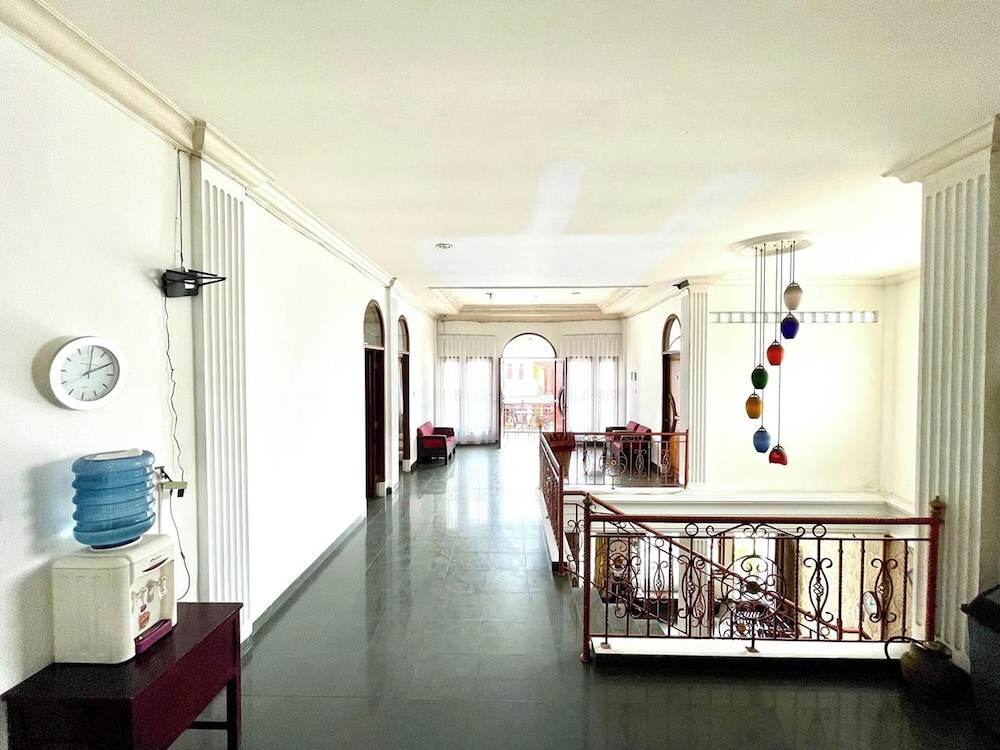 Yani Guesthouse