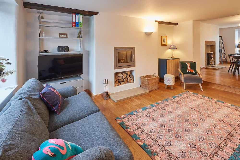Host Stay 4 Skyreholme Mill Cottages view 5