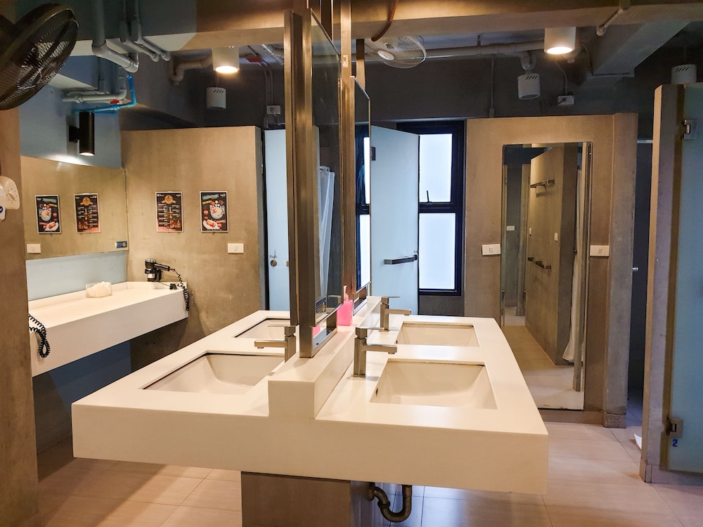 Lub d Bangkok Siam – New Look, Across from MBK & Skytrain Access
