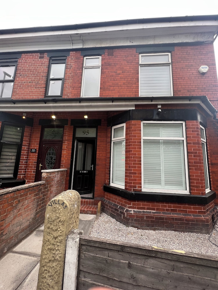 Moorfields Villa