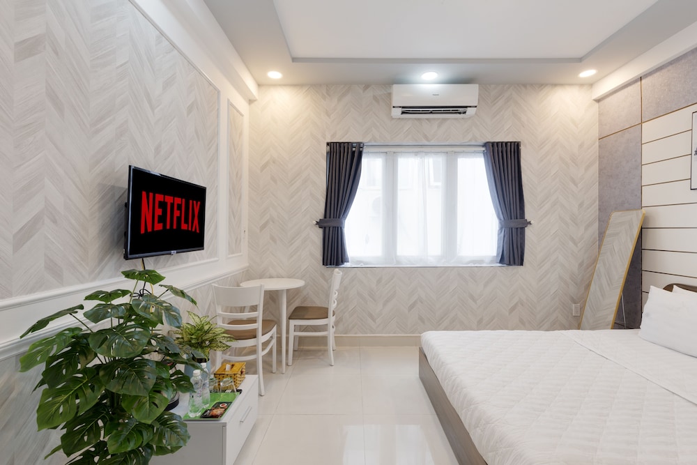 Saigon Authentic Hostel & Tours