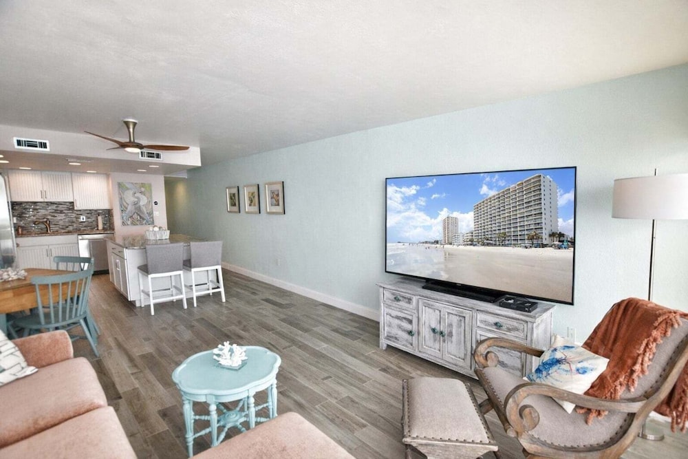 1008 Waters Edge Resort 1 Bedroom Condo