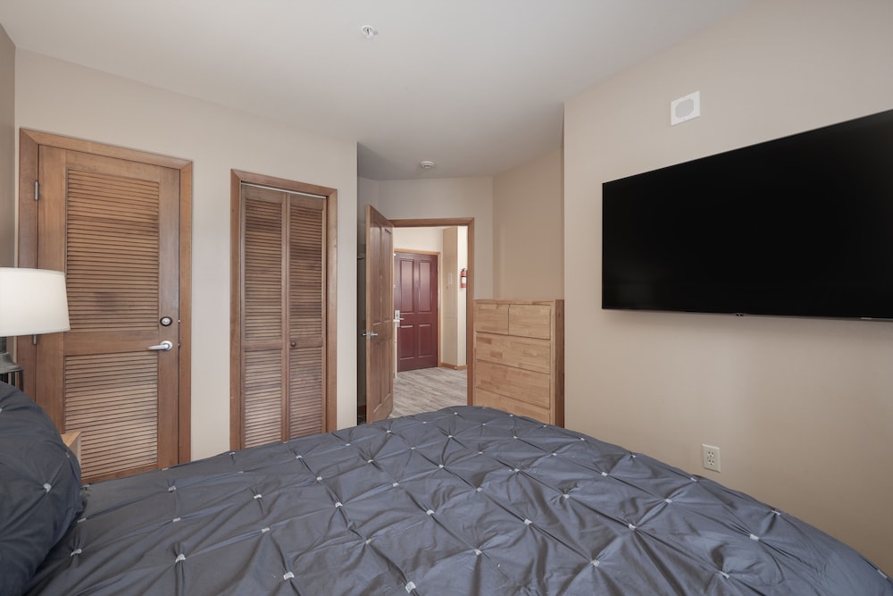 Zephyr Mountain Lodge - Winter Park CO Condos