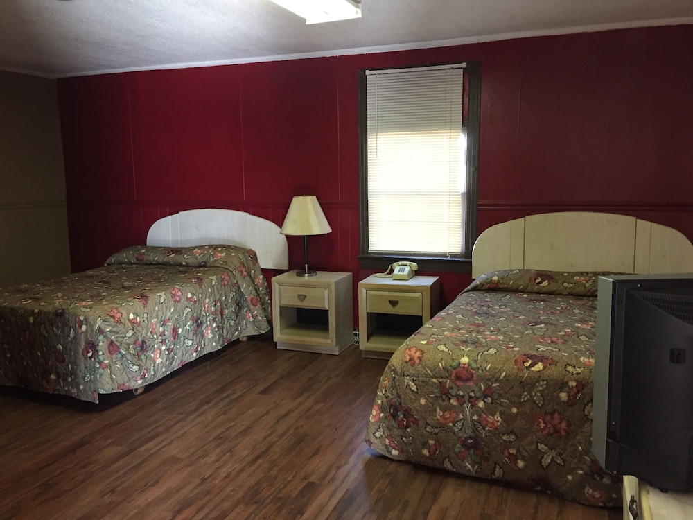Morgan City Vacations - Morgan City Motel - Property Image 2